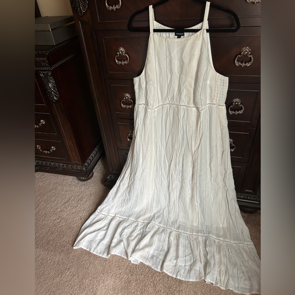 Torrid 2 White Striped Goddess Maxi Dress Peach Mocha